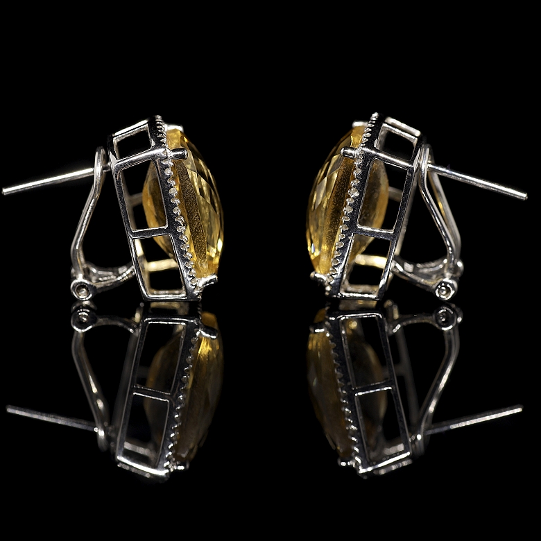 Pendientes en oro blanco de 18K con citrinos y diamantes