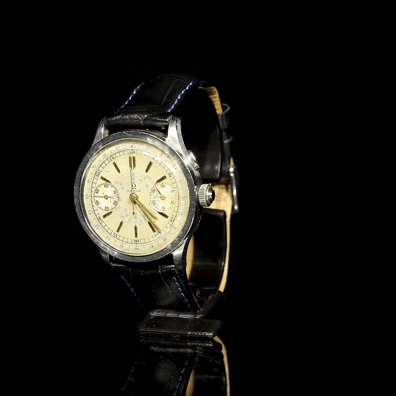 Extraordinary prototype Omega wrist chronograph, Calibre 33.3 CHRO T1-T2