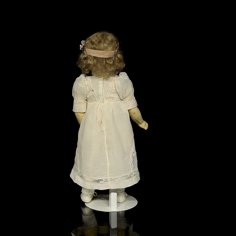 Muñeca de porcelana francesa