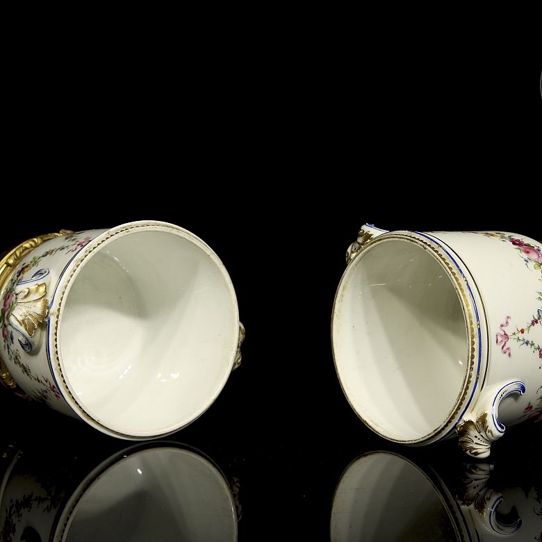 Sèvres ‘Pair of wine coolers’, France, 19th century