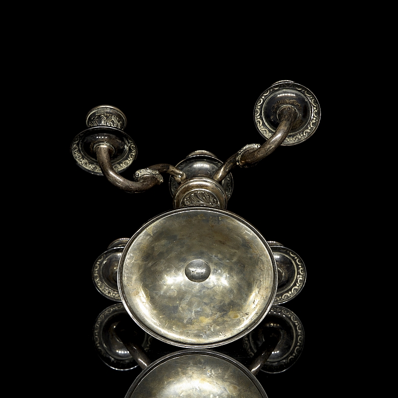 Chiseled silver candlestick, 20th century