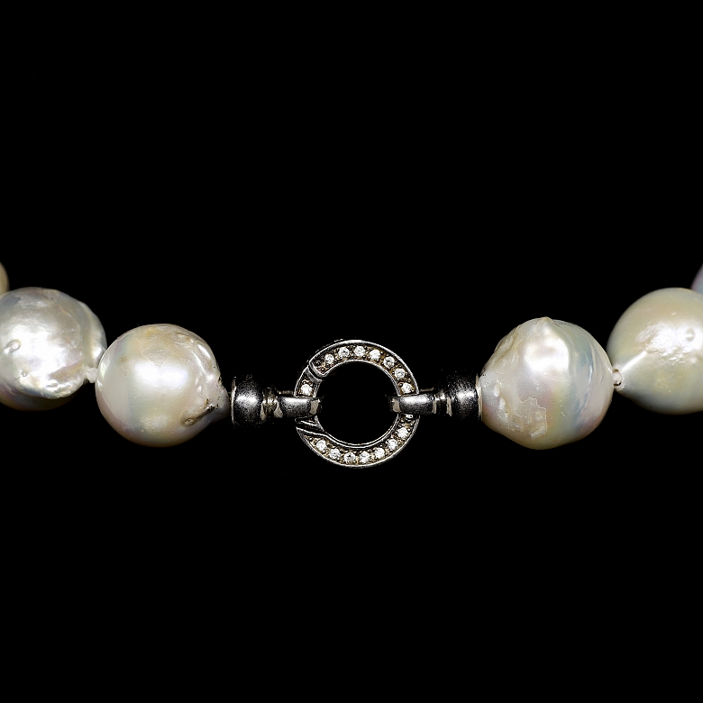 Collar de perlas barrocas australianas