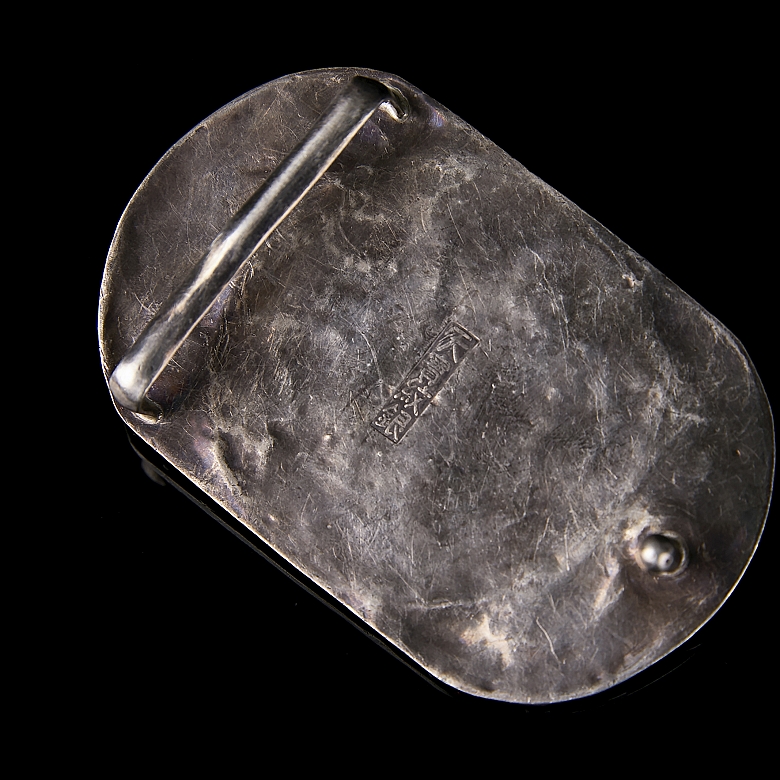 Silver and jade buckle, ‘Bat with Peaches,’ Qing dynasty