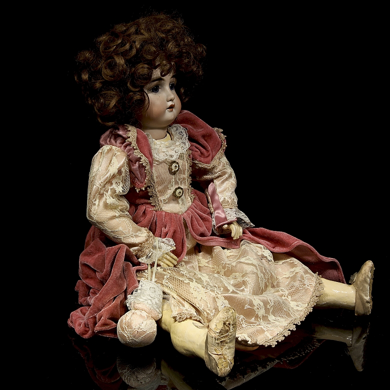 Antigua muñeca de porcelana, Europa, ca. 1890-1910