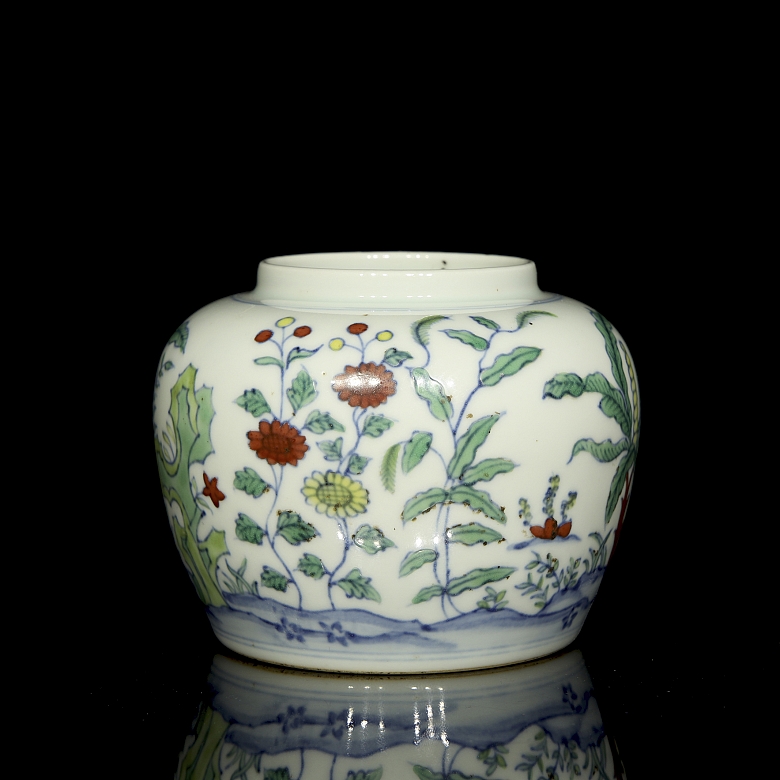 Recipiente de porcelana doucai 
