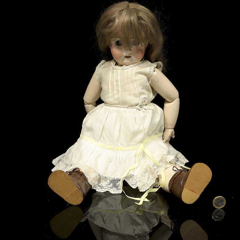 Gran muñeca de porcelana, Europa, ca.1900-1915