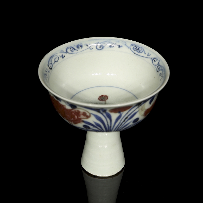 Copa de porcelana esmaltada 