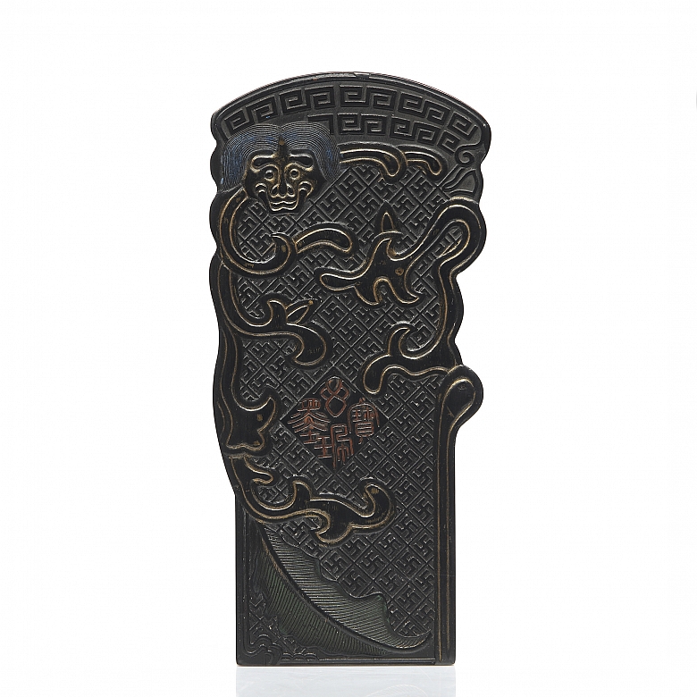 Pieza de tinta con policromía, dinastía Qing