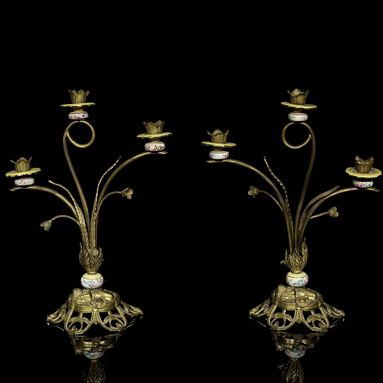 Candelabros de bronce y cerámica, segunda mitad s. XX