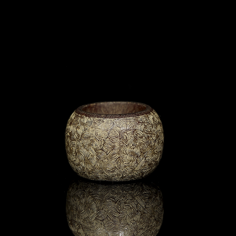Anillo ritual de jade tallado, cultura Liangzhu