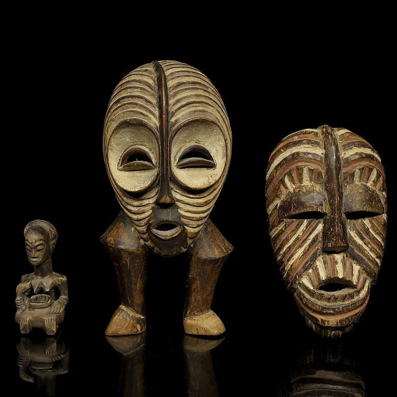 Tres tallas de madera tradicionales del arte tribal africano, s.XX