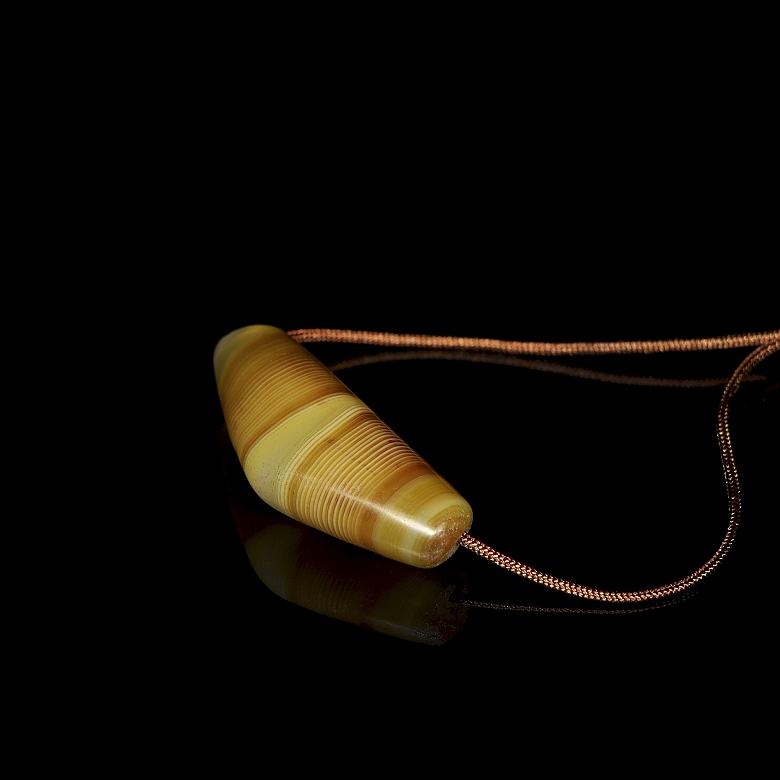 Cuenta de ágata natural bandeada, dinastía Liao