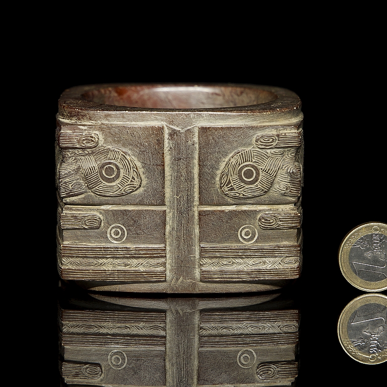 Cong de jade tallado, cultura Liangzhu