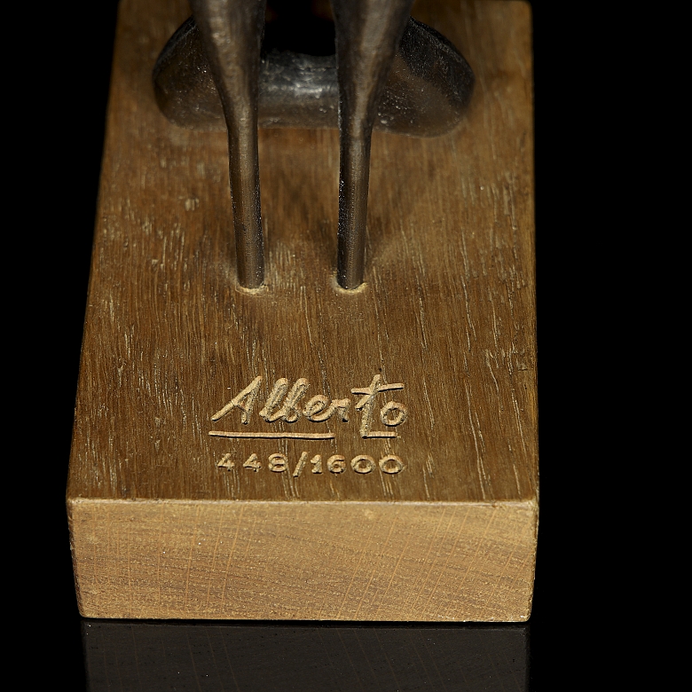 Alberto Sánchez (1895–1962) ‘Bird drinking water’