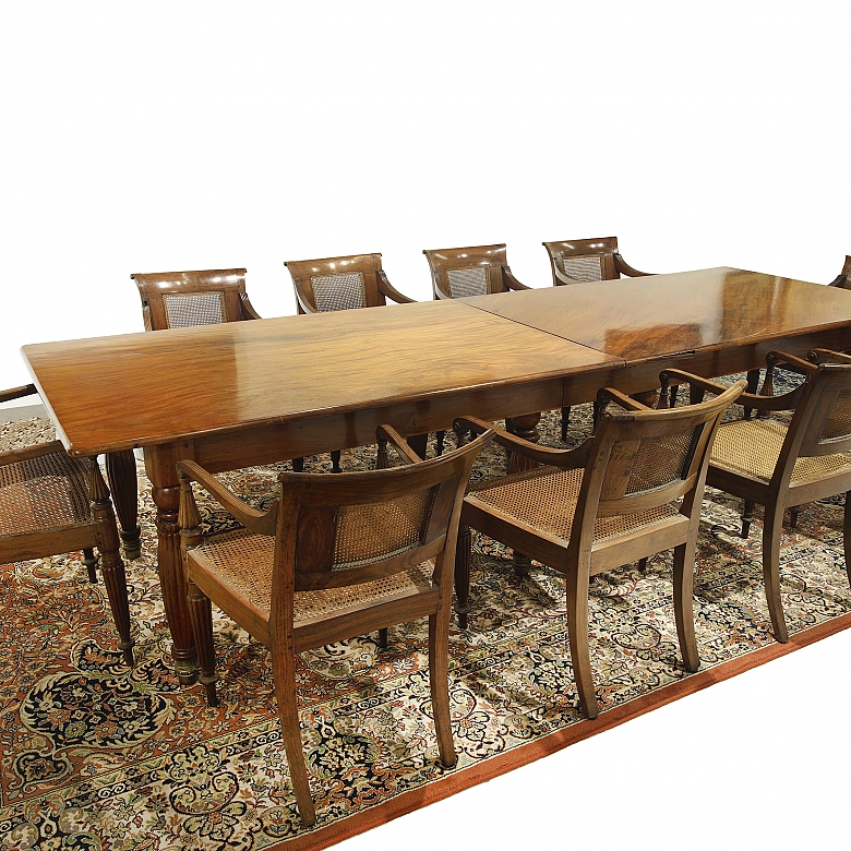 Colonial-style dining room set, 20th century