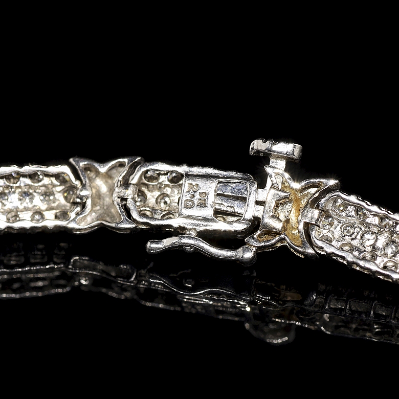 Pulsera de oro blanco con diamantes