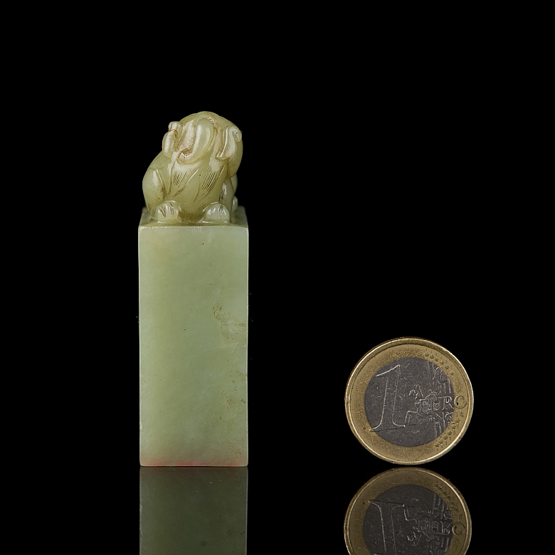 Sello de jade “Animal recostado”, dinastía Qing