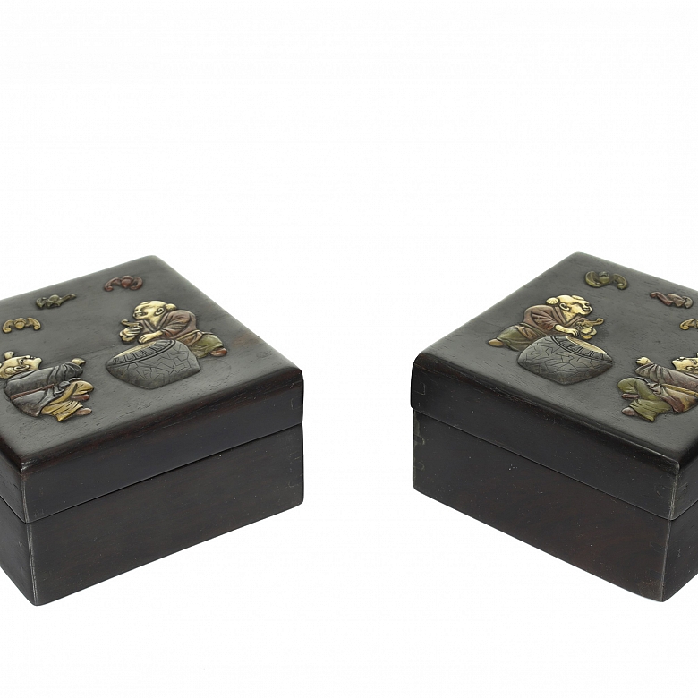 Pair of wooden boxes with inlaid wood, 20th century