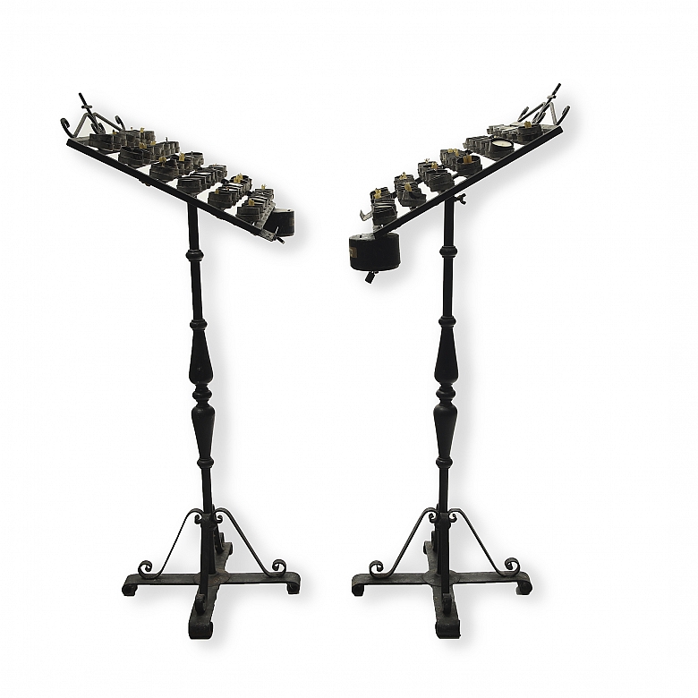 Pareja de lampadarios de iglesia, s.XX