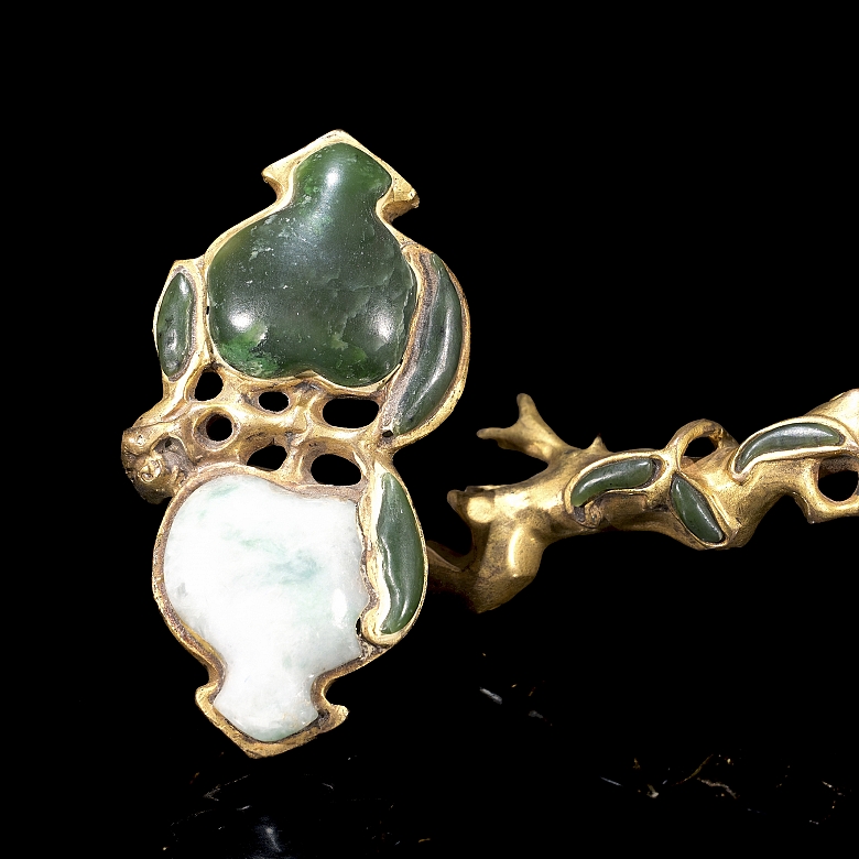 Jade and gilded bronze ruyi, Qing dynasty