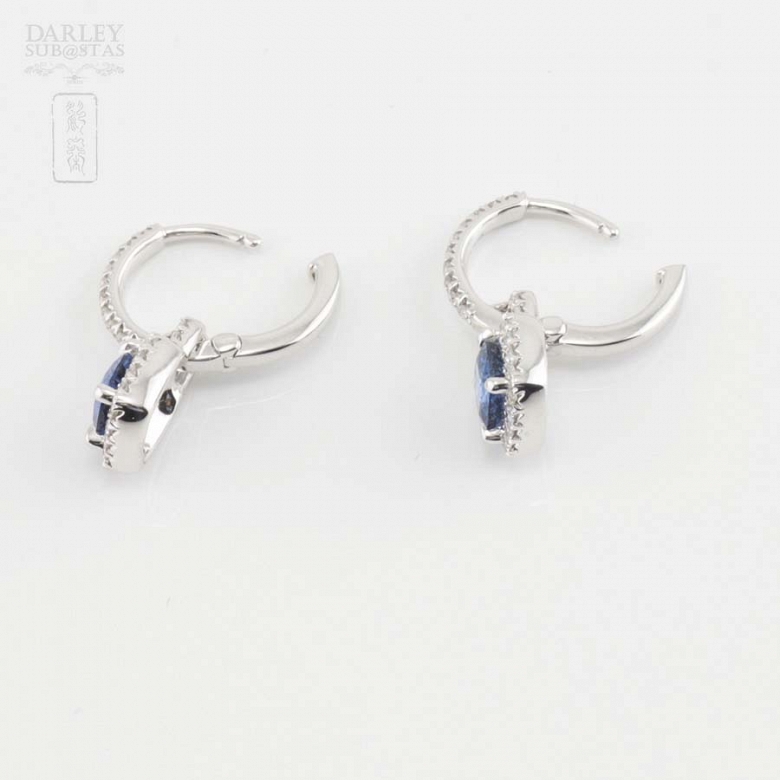 18K白金配蓝宝石镶钻石耳环 - 3