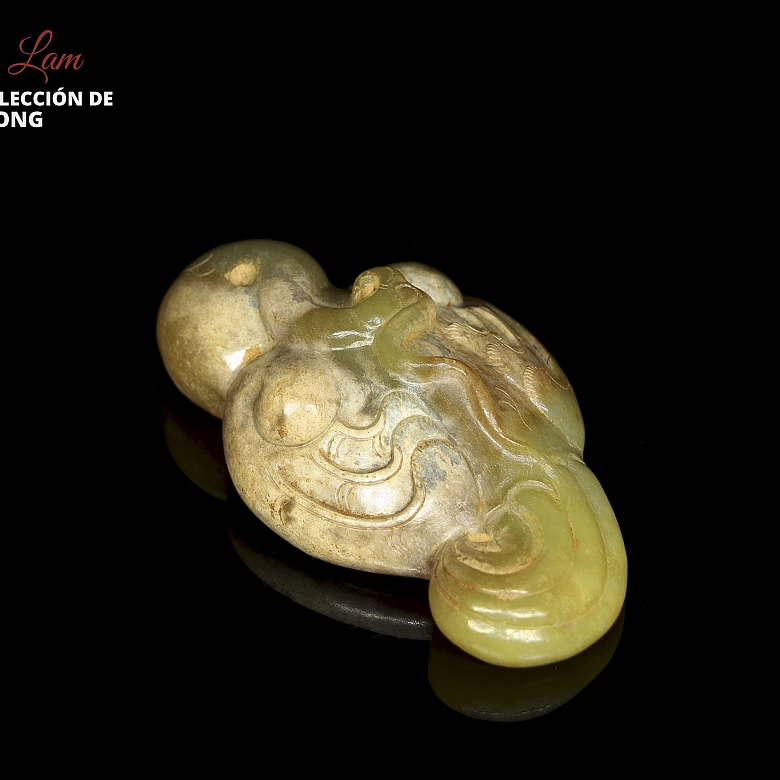 Figura de jade amarillo 