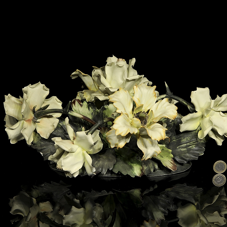 卡波迪蒙特“花卉中心装饰品”，20世纪 - 6