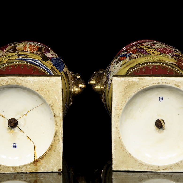 Pair of Austrian porcelain vases, Royal Vienna, 19th century - 4