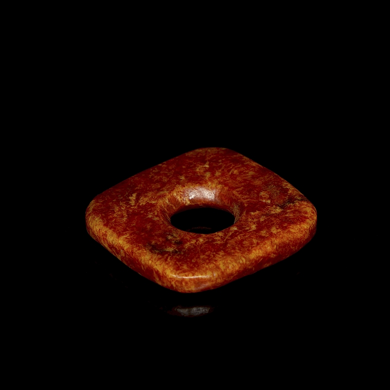 Colgante de jade tallado, cultura Hongshan