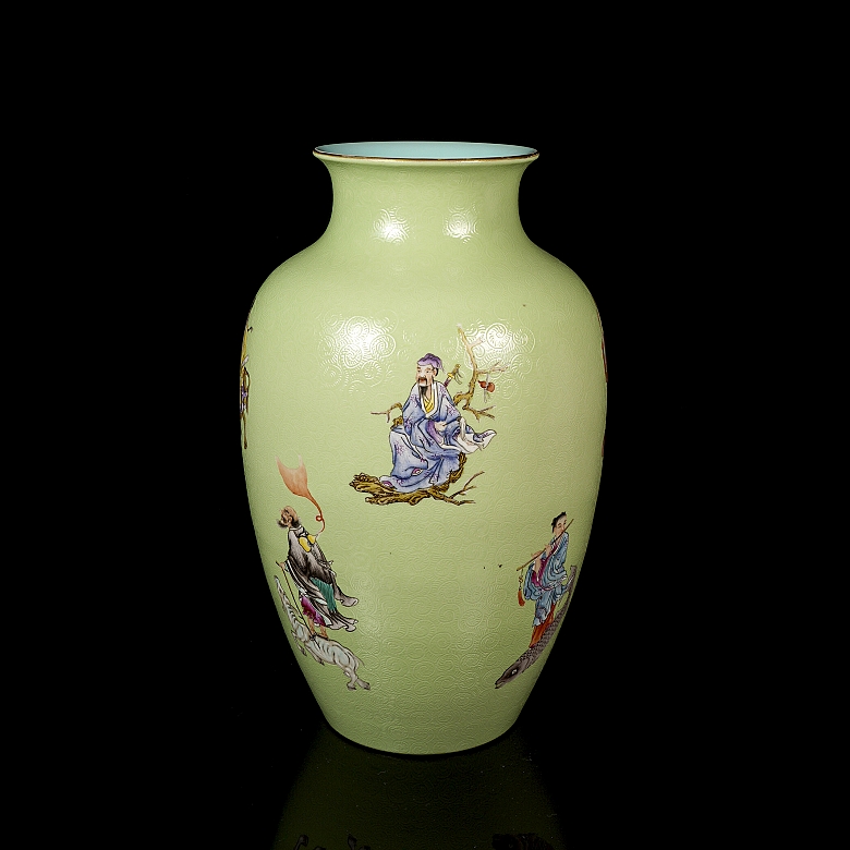 Glazed porcelain vase “Eight Immortals,” with Qianlong seal