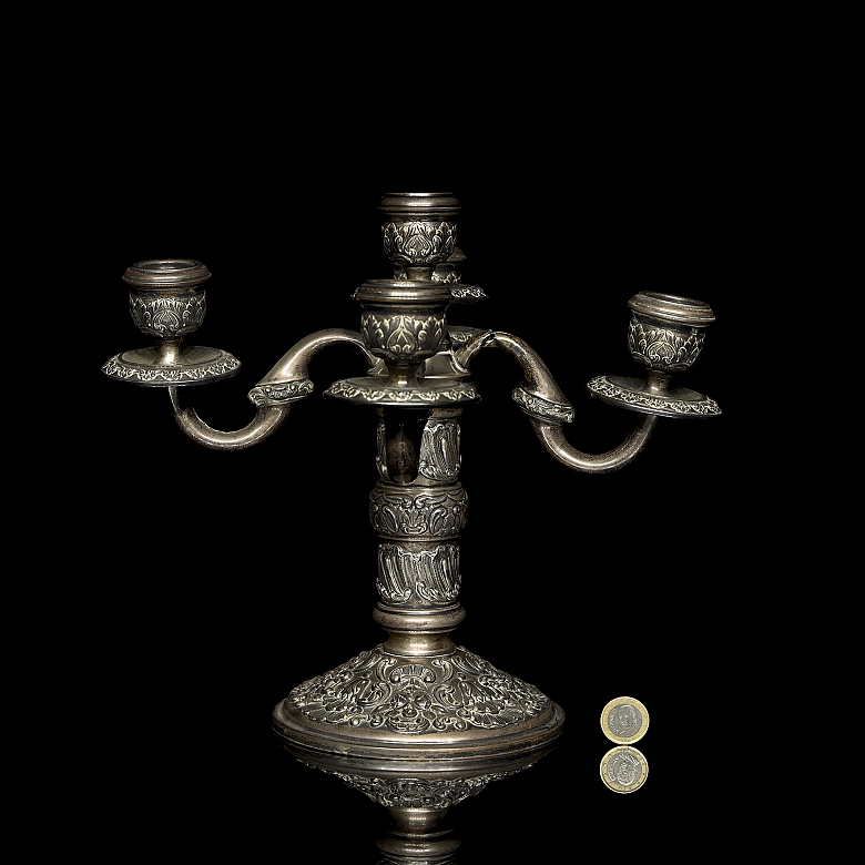 Chiseled silver candlestick, 20th century