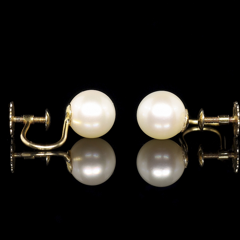Pendientes de perlas y oro amarillo