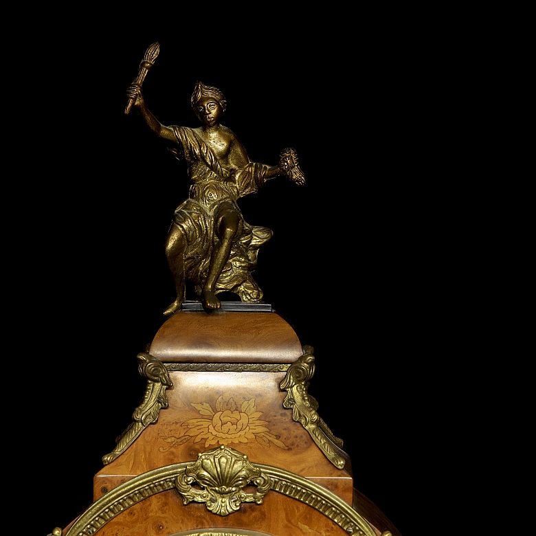 Louis XV style mantel clock by Franz Hermle and Sons - 4