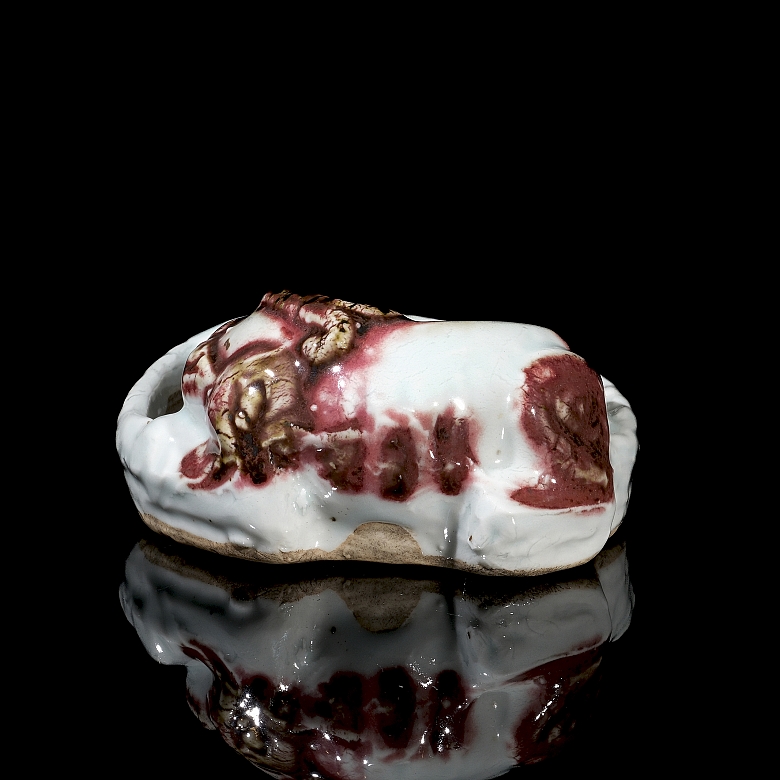Glazed ceramic brush holder ‘Bixi’, Qing dynasty