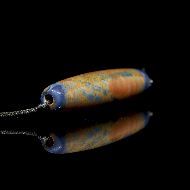 Cuenta Dzi de ágata azul, s.XIX
