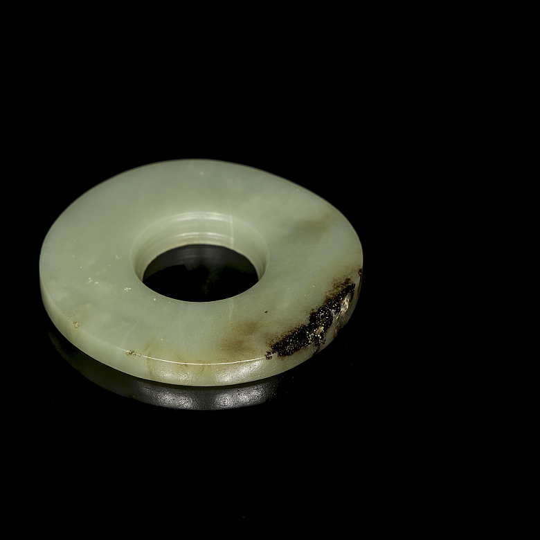 Colgante de jade tallado, cultura Qijia