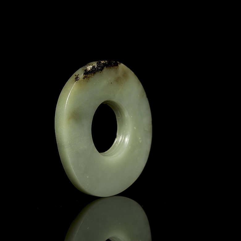 Colgante de jade tallado, cultura Qijia