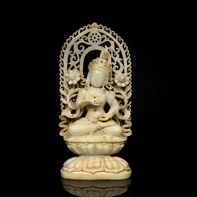 Figura de jade blanco “Buda Maitreya celestial”, dinastía Tang