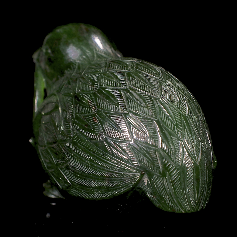 Figura de jade verde espinaca