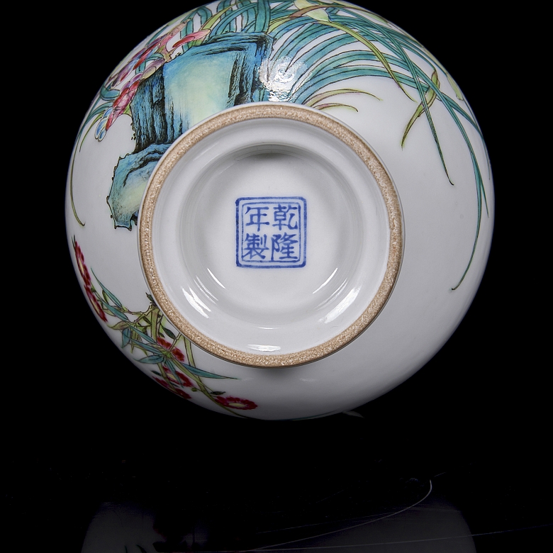Fencai glazed porcelain vase ‘Orchids’, Republic of China - 4