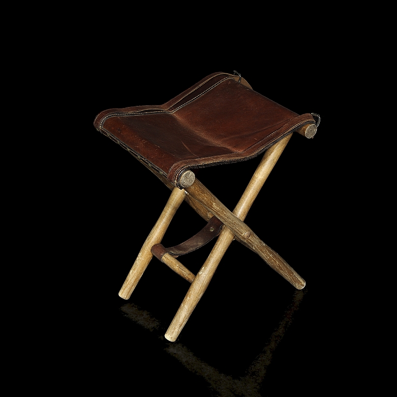 20th-century leather hunting stool - 6