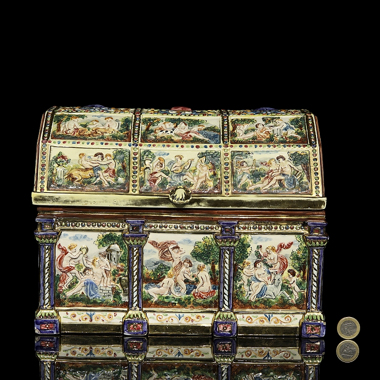 Capodimonte “Porcelain chest,” 20th century