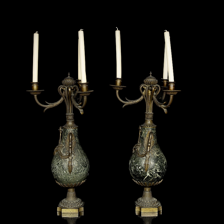 Pareja de candelabros estilo Luis XVI, s.XIX