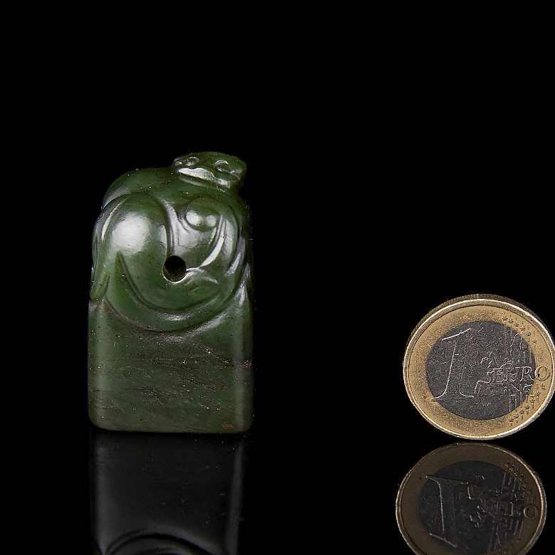 Spinach green jade ‘Dragon’ seal, Qing dynasty
