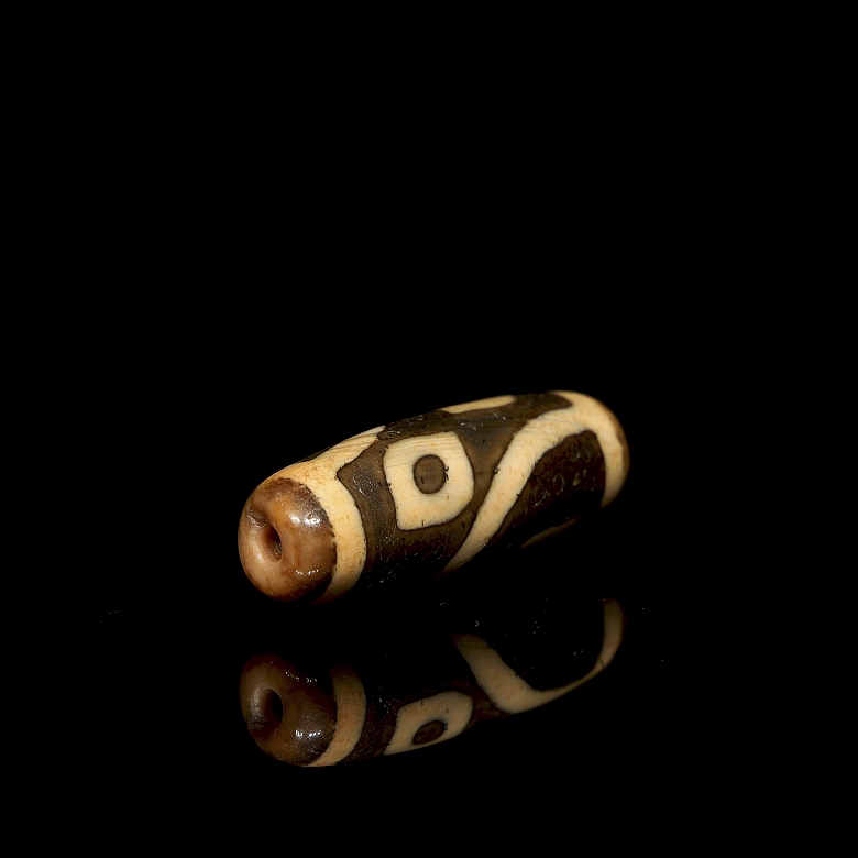 Cuenta Dzi de ágata