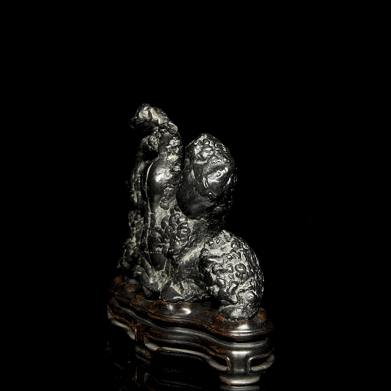 Gongshi rock with wooden base, Qing dynasty - 3