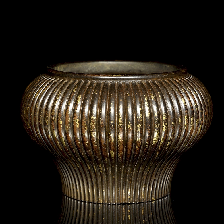 Incensario de bronce dorado, dinastía Ming