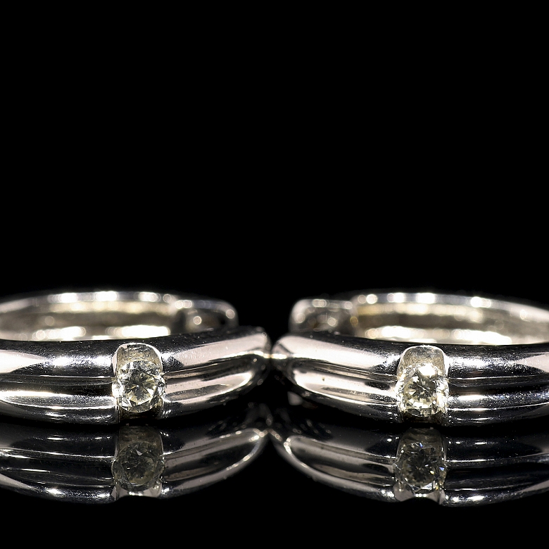 Pendientes en oro blanco de 18K con diamantes