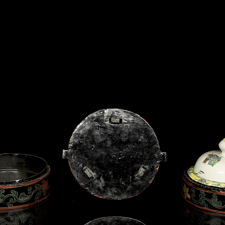 Wooden and porcelain box, Qing dynasty - 5