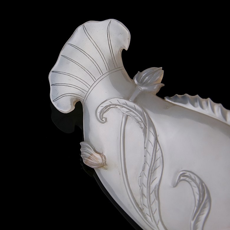 Agate figure ‘Fish of abundance’, Qing dynasty